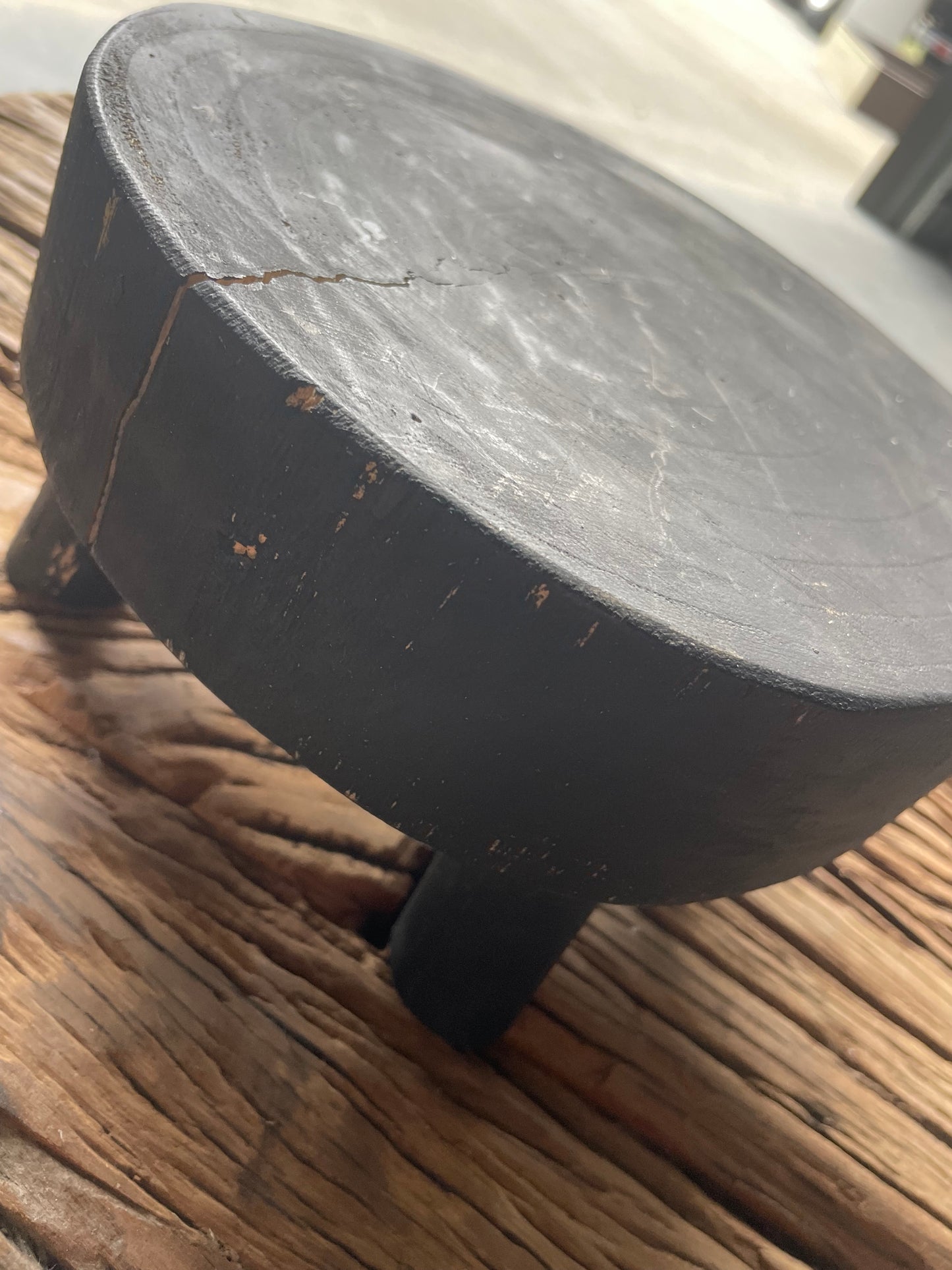 Distressed Black pedestal w/ black feet-sm