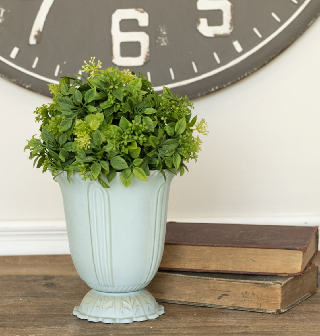 7.5” Pea Leaf & Boxwood Ball