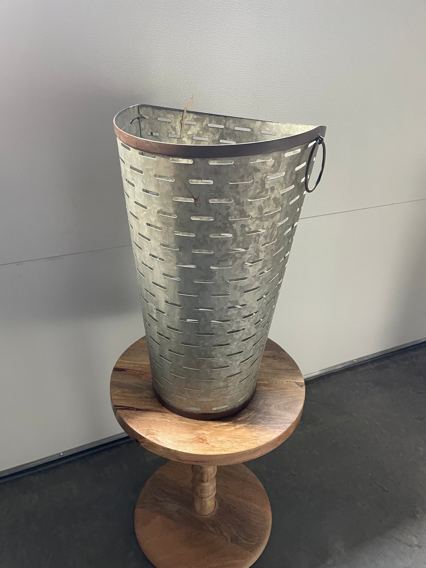 Galvanized Floor Vase w/Metal Rings