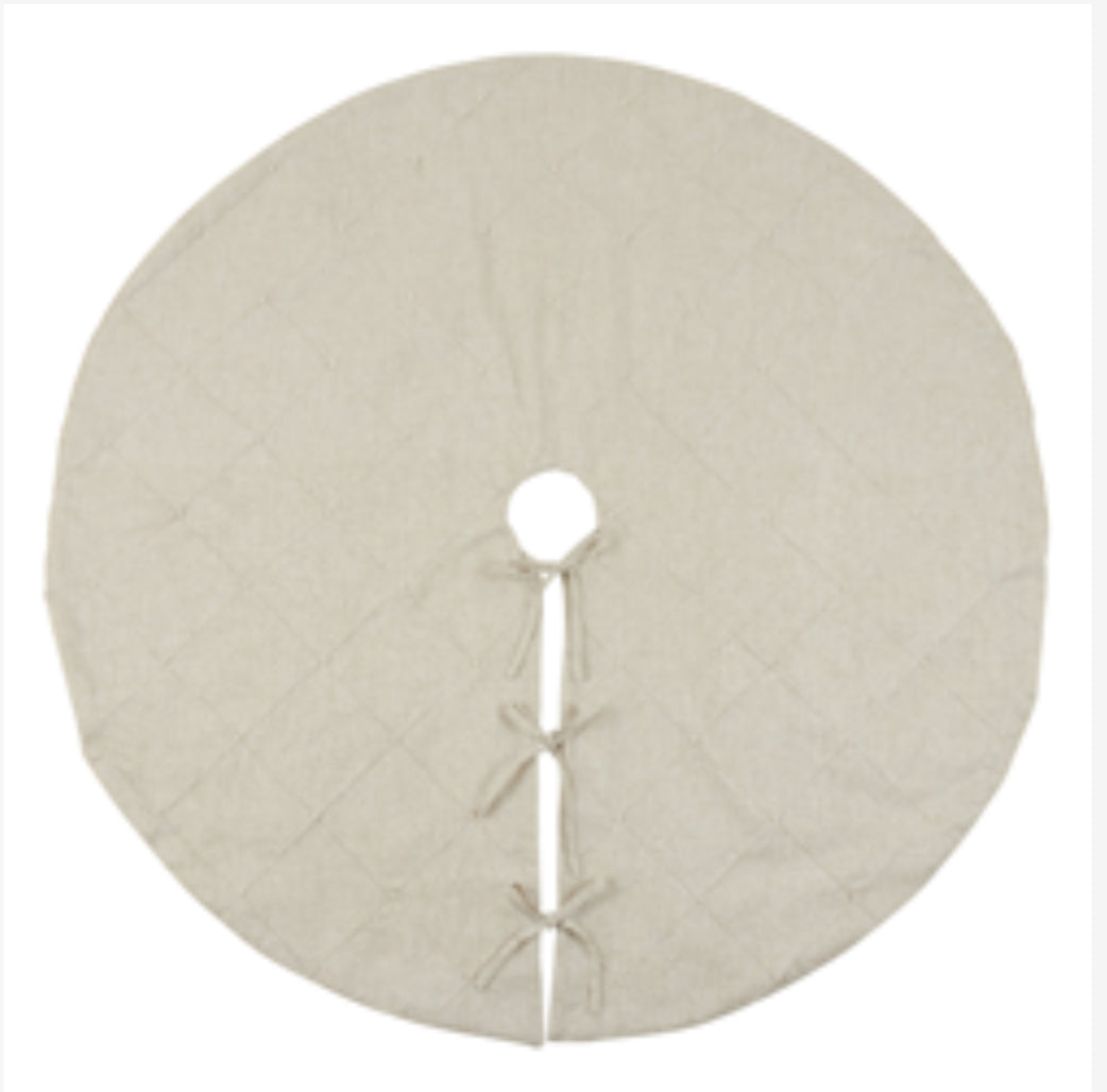Diamond Stitched Tree Skirt