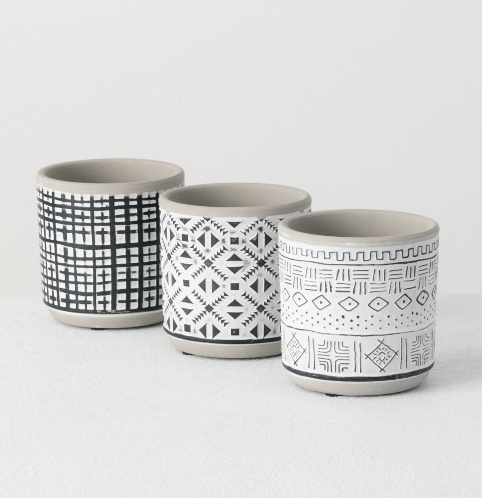 Small Black/White Patterned Pot Asst.