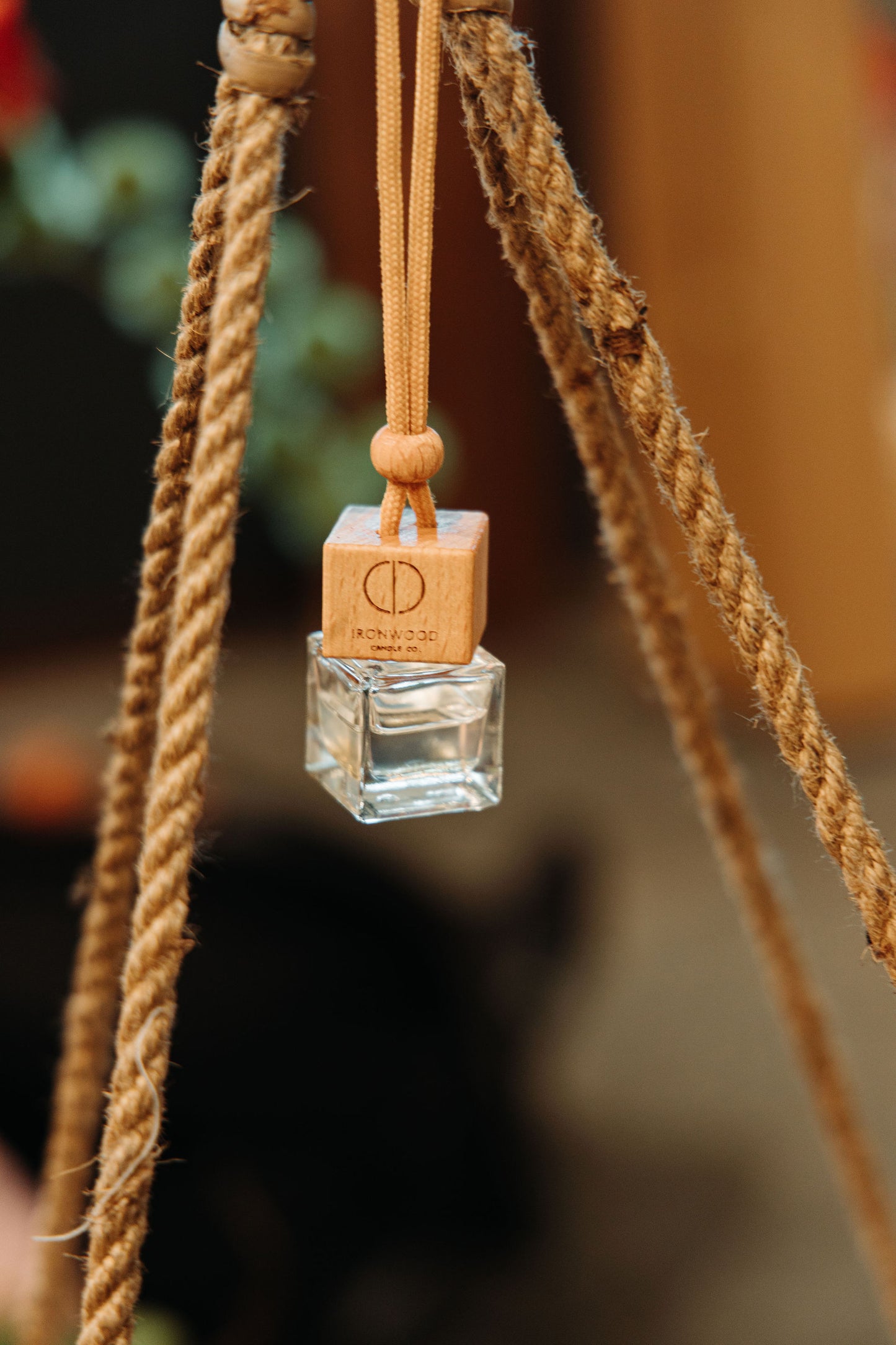 Leather & Smoky Woods Car Diffuser & Refill