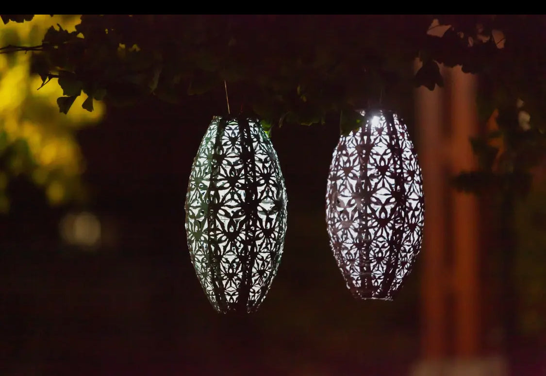 Stella Wildflower Pod 15” Solar Lantern-Sage