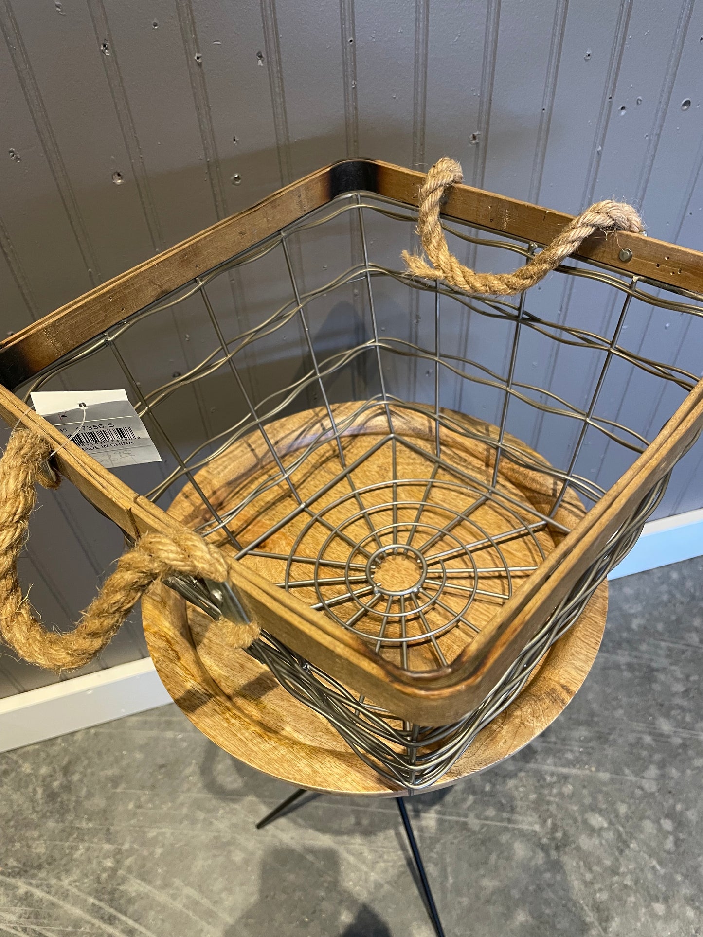 Square Wire Basket w/Rope Handles