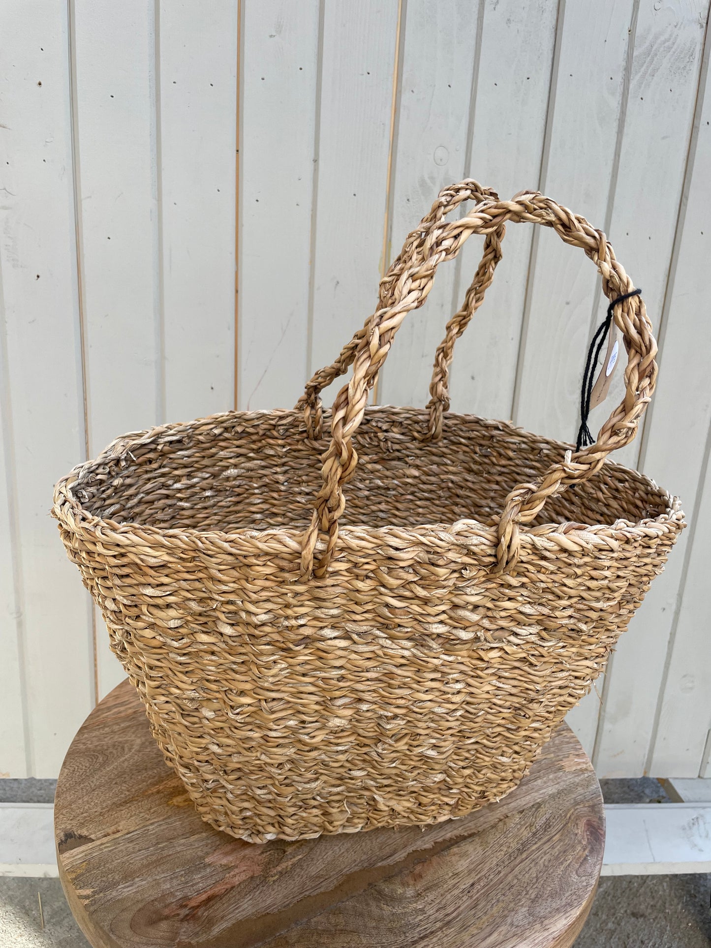 Oval Seagrass Basket w/ Handle