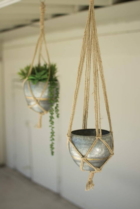 Galvanized Planter w/Jute Rope-sm