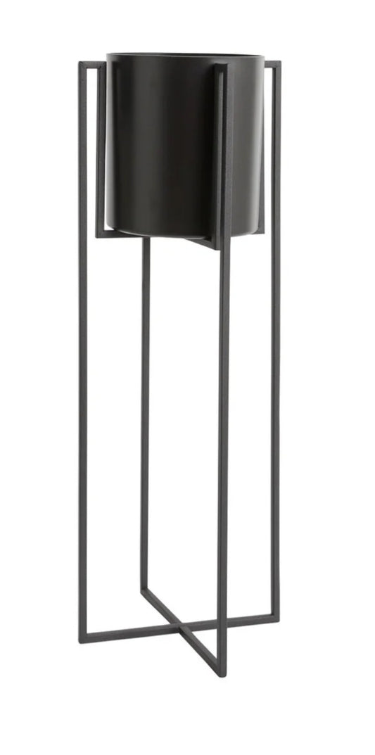 Black Pot w/Stand