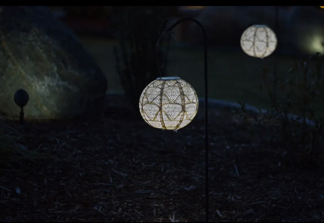 Stella 8” Globe Solar Lantern-Pearl