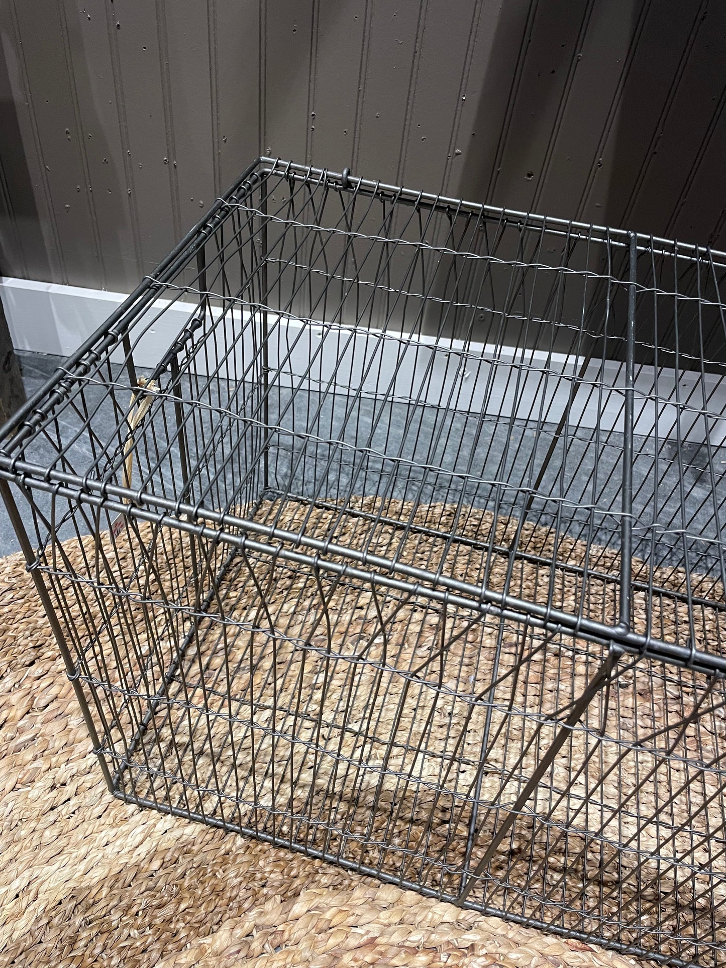 Metal Trunk w/Lid