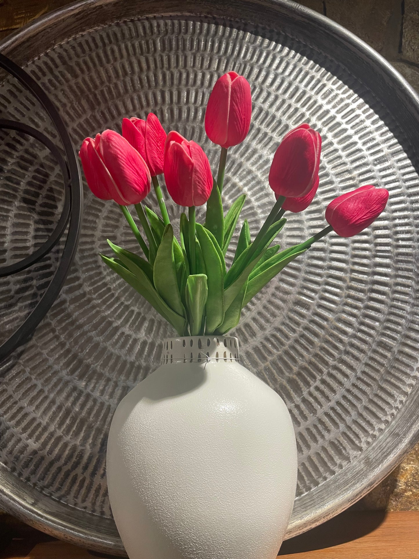 Hot Pink 12” Tulip Stems c7