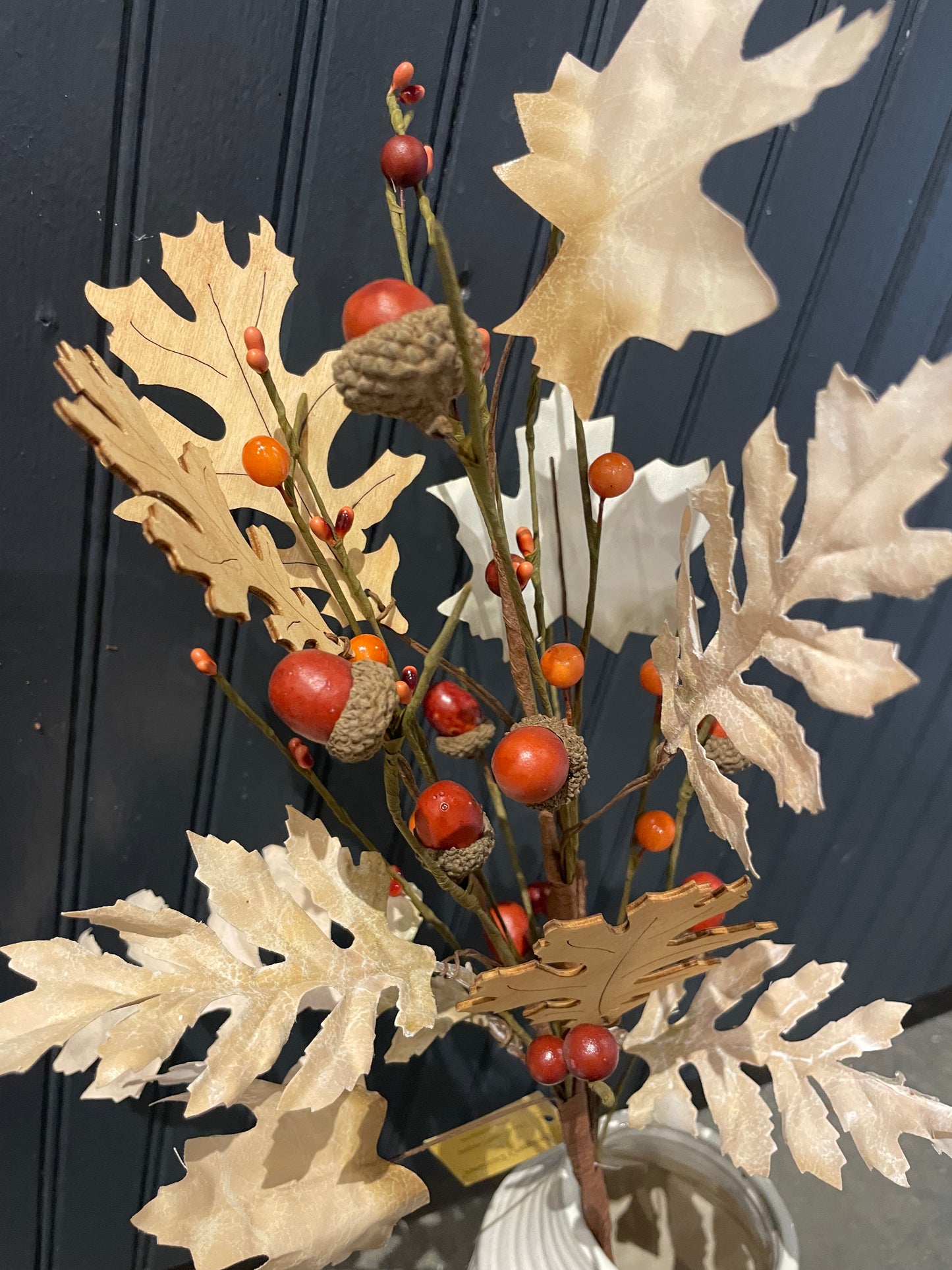 32” Oak Acorn Spray
