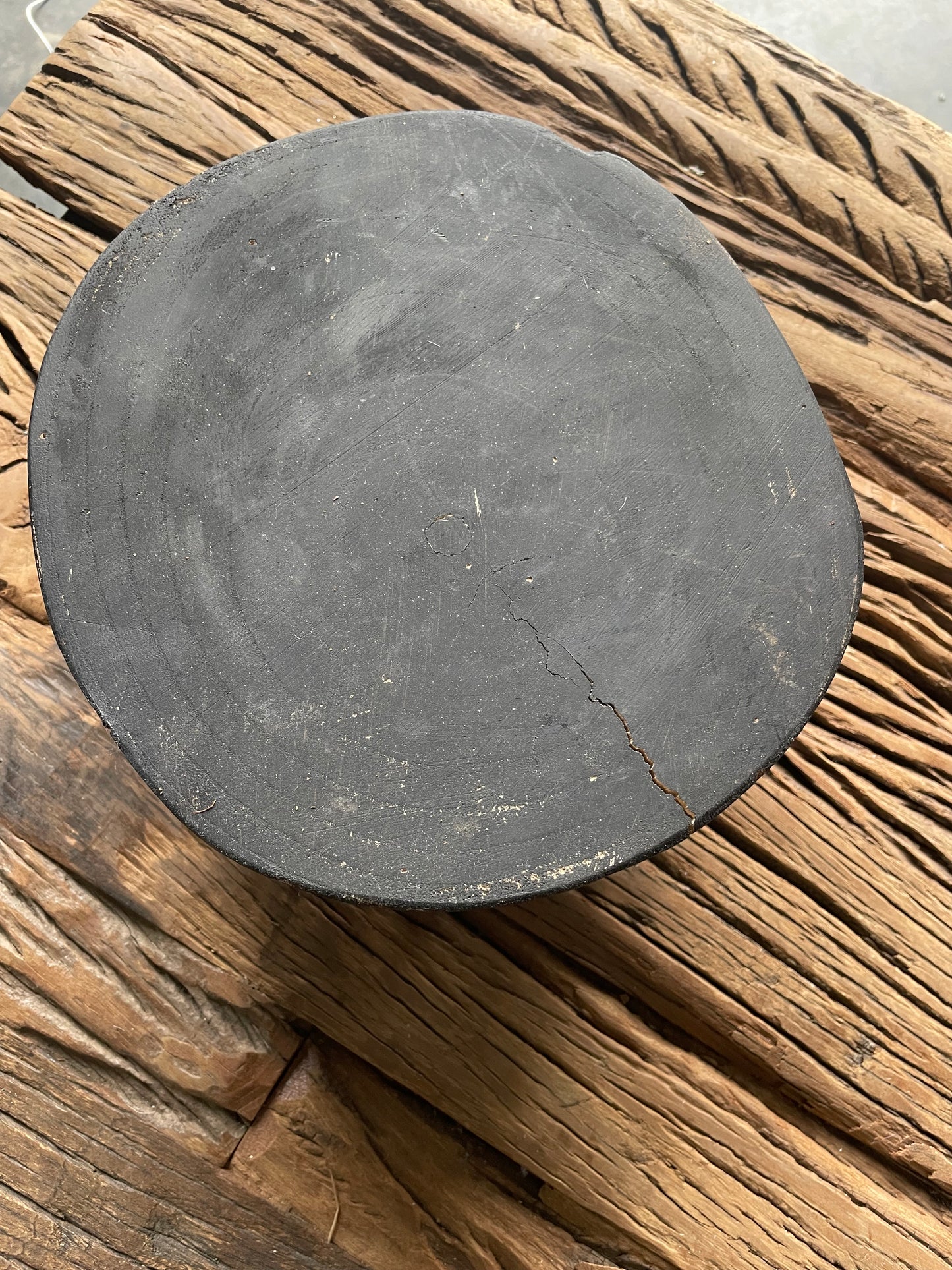Distressed Black pedestal w/ black feet-sm