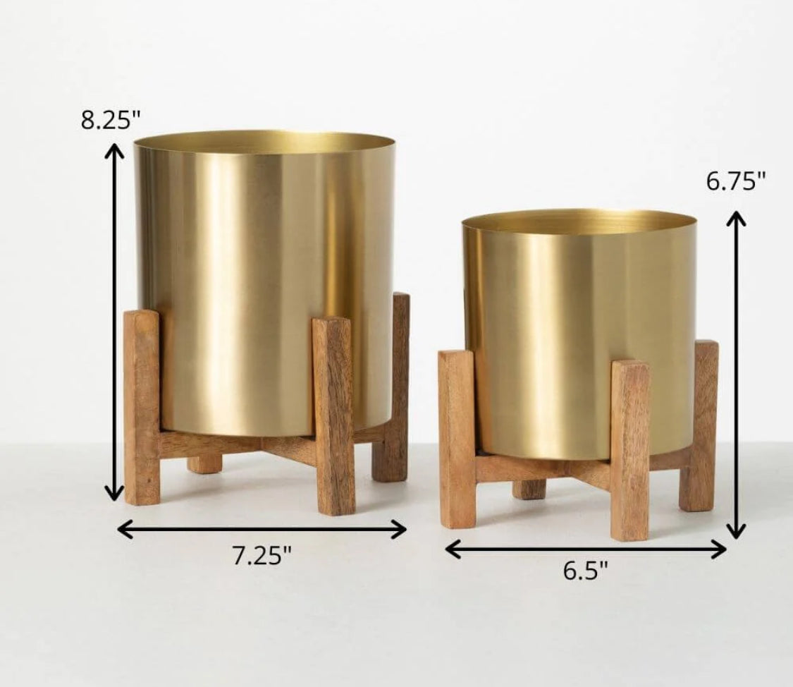 Brass planter w/Wood Stand-Lg