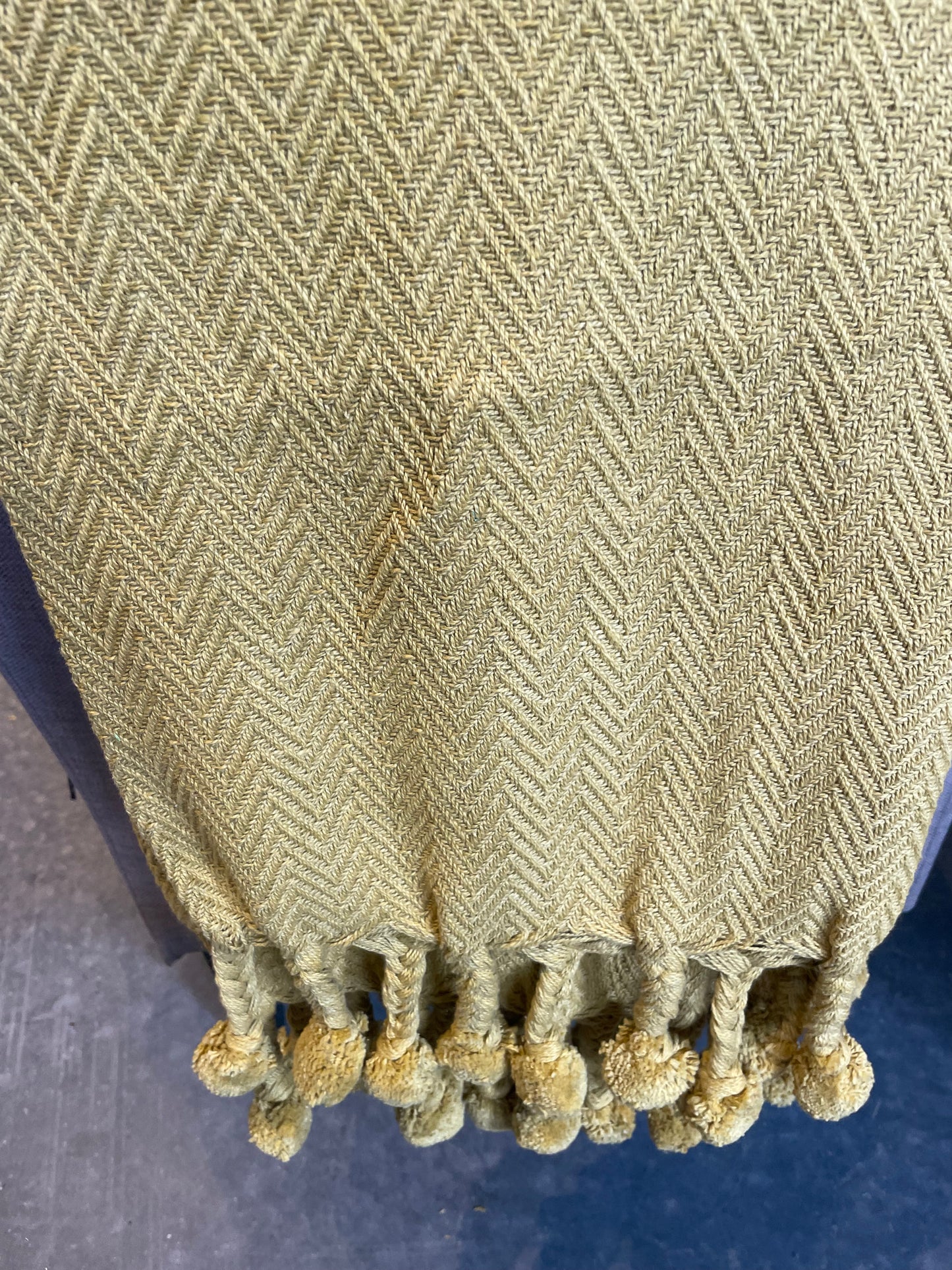 Cotton Throw w/ Braided Pom Pom