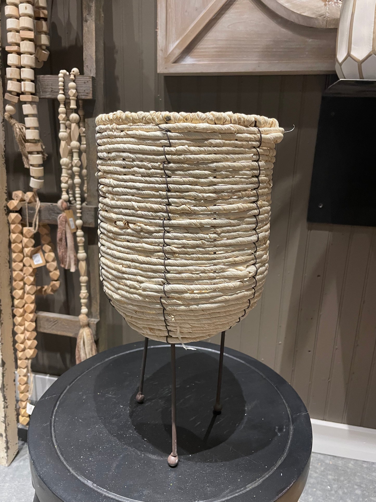 Corn Rope Basket w/Metal Legs