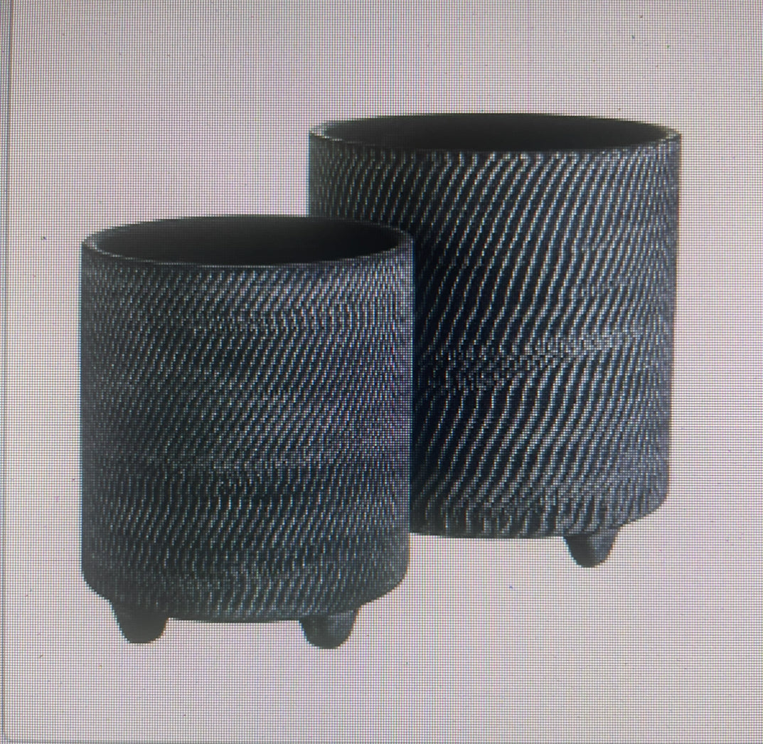 Black & White Matte Textured Pot- LG