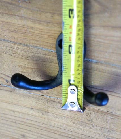 ENTRYWAY BLACK DOUBLE HOOK
