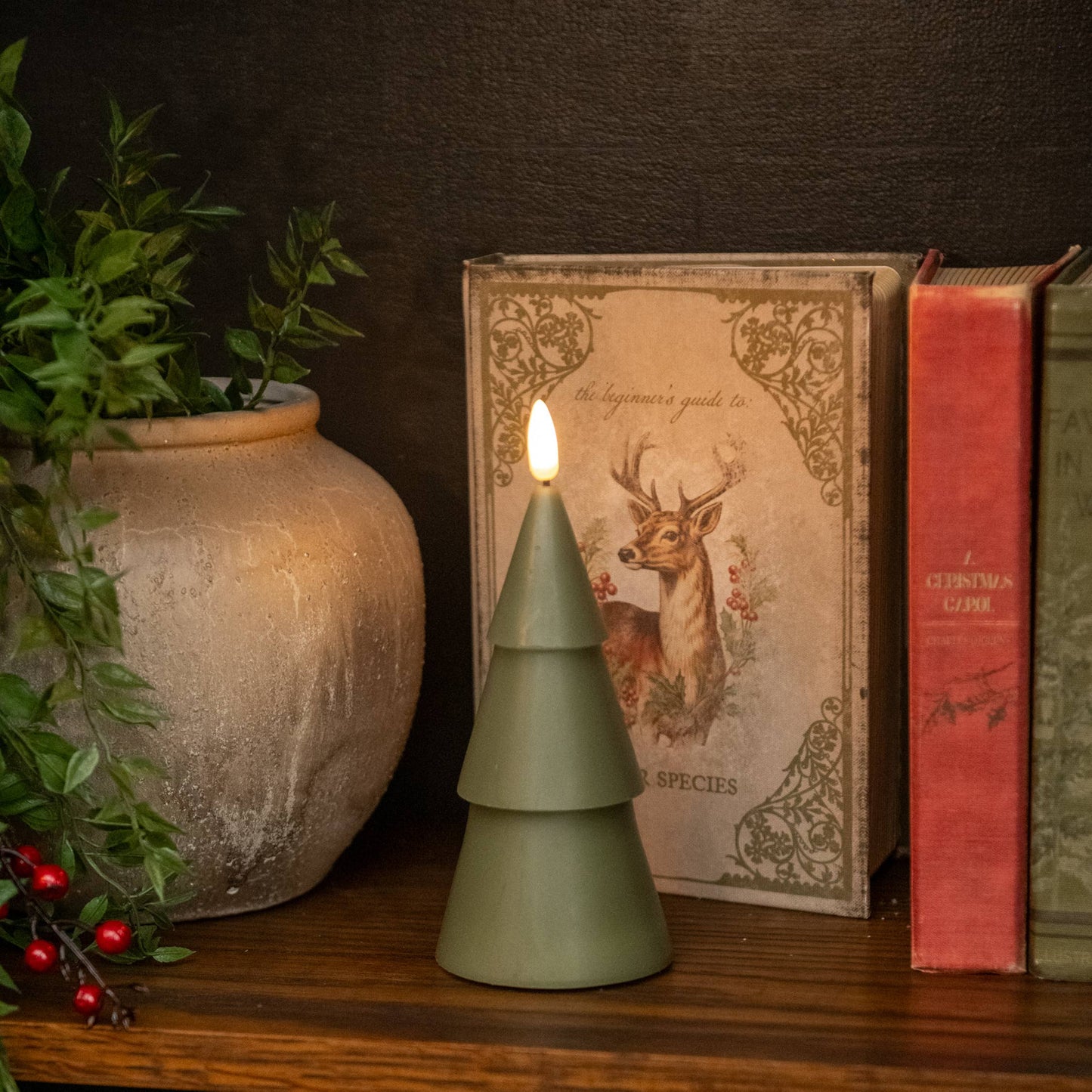 7" DARK GREEN 3D FLAME SMOOTH TREE CANDLE