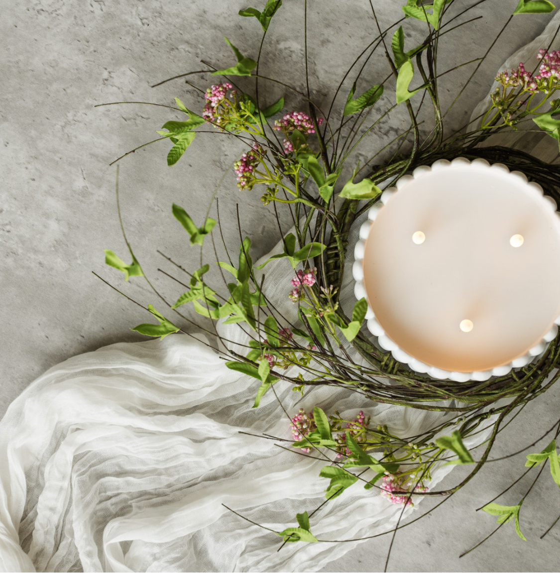 14” Pink Boxwood & Wildflower Vine Candle Ring