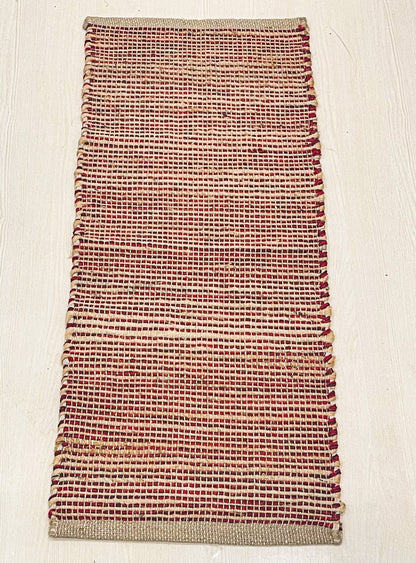 OMBRE TABLE RUNNER, NATURAL JUTE-RED, 13''x48''.