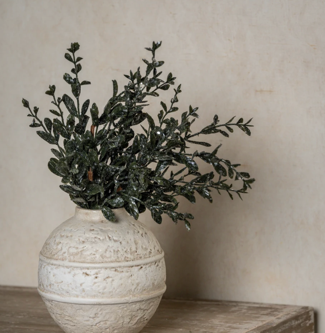 16” Glittered Ruscus Pick
