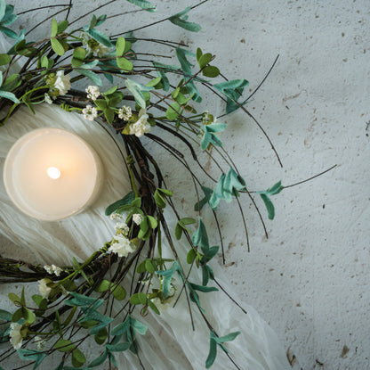 14” Cream Boxwood & Wildflower Vine Candle Ring