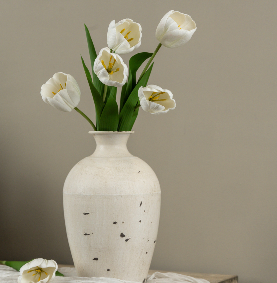 21.5” Soft Touch White Tulip Stem