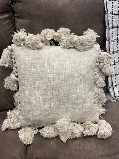 18” Cotton Pillow w/Tassels