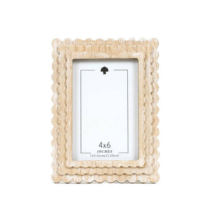 Wood scallop photo frame for 4x6 pic, natural - 17023