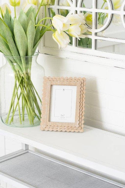 Wood photo frame SCALLOP for 5x7 pic, natural - 17028