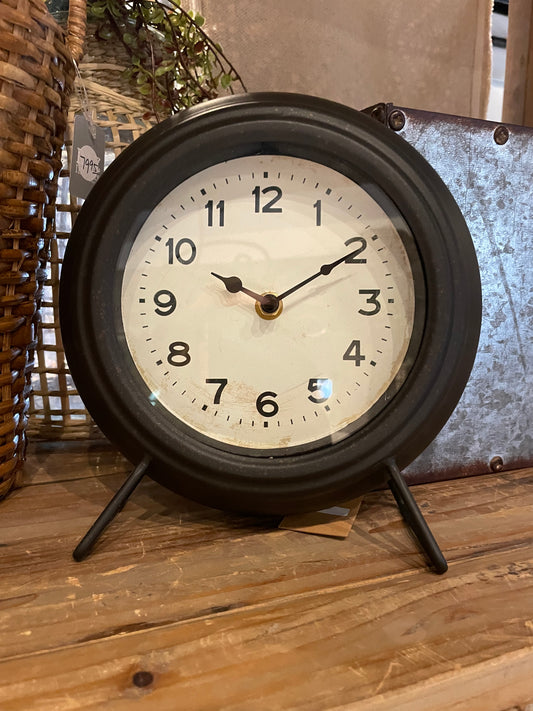 Black Metal Mantle Clock