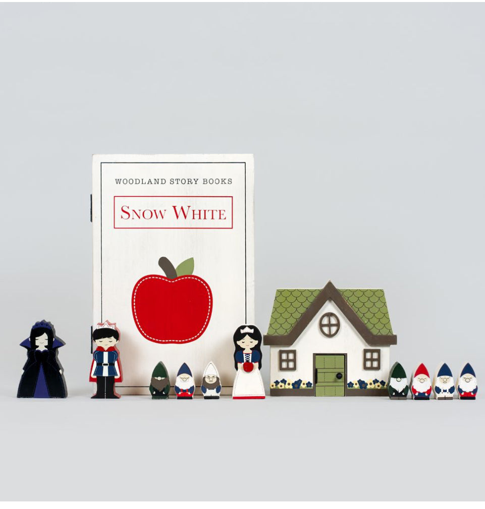 Snow White Woodland Story Book