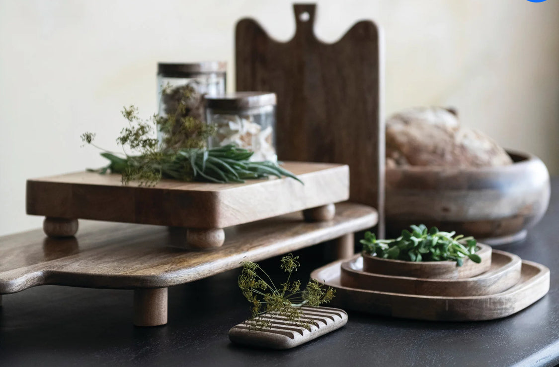 Mango Wood Footed Cheese/ Serving Board