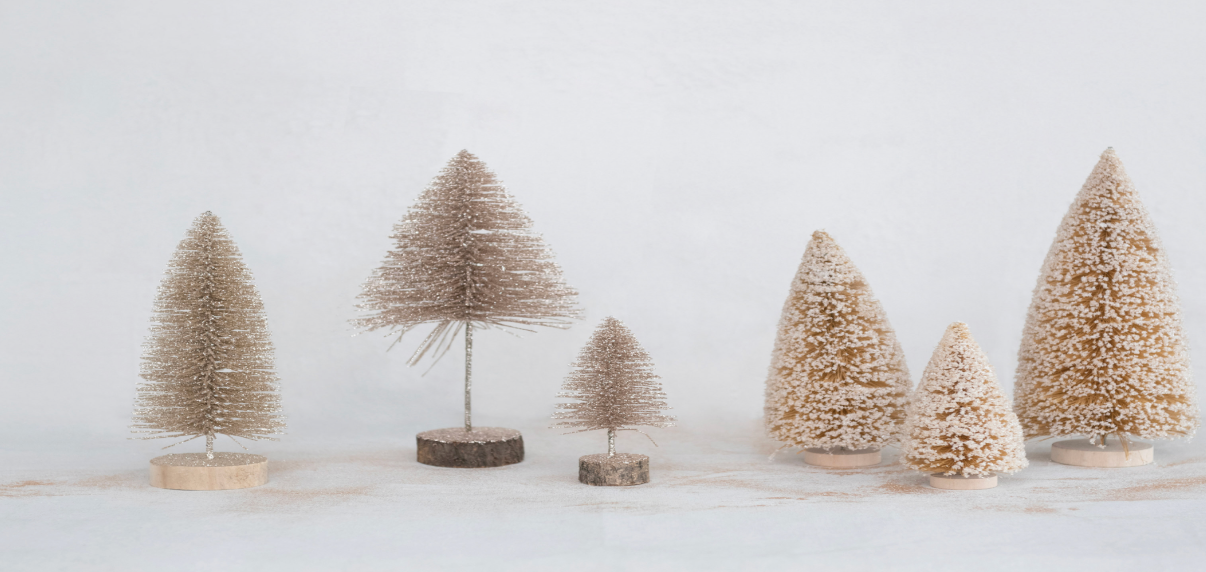 Plastic Bottle Brush Tree w/Glitter & Wood Slice Base