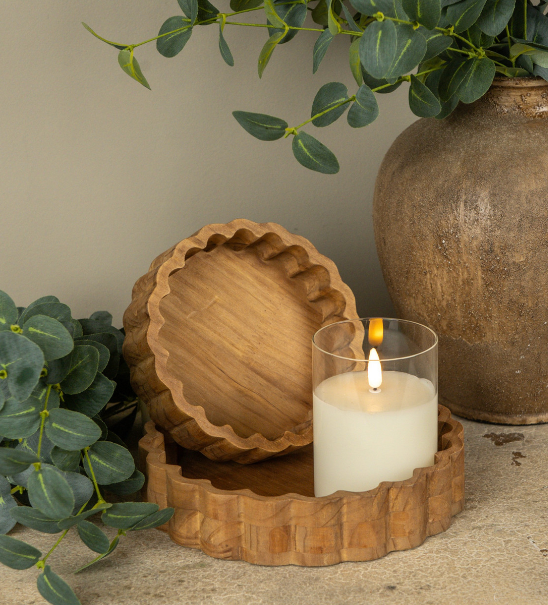 6” Scalloped Wood Tray