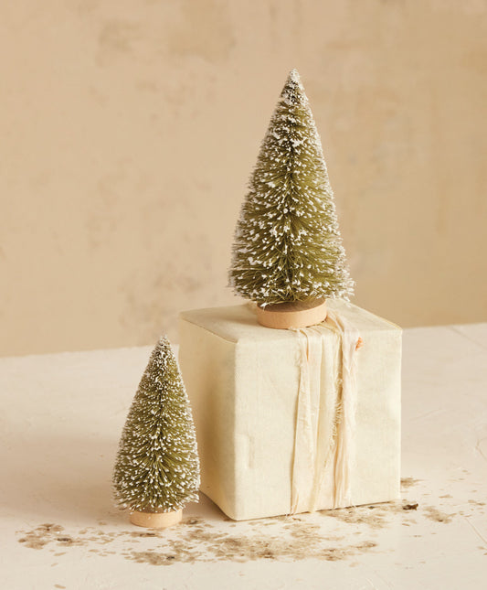 Bottle Brush Tree w/Snow & Wood Baseb
