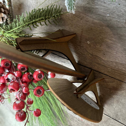Cardinals Near the Cross | Coordinating Set