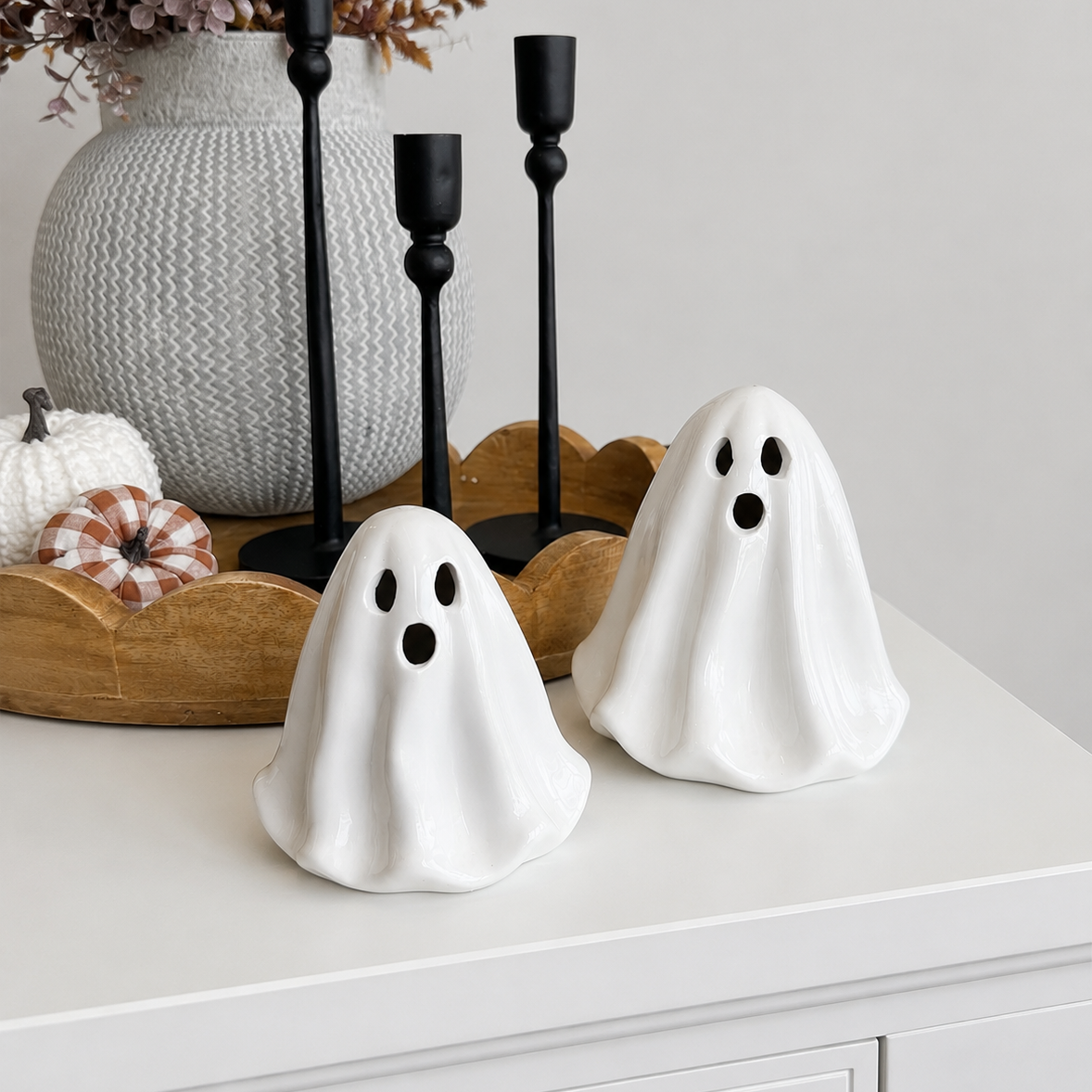 Flowy LED Ceramic Ghost