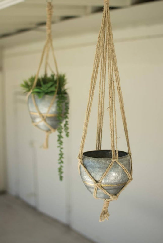 Galvanized Planter w/Jute Rope-sm