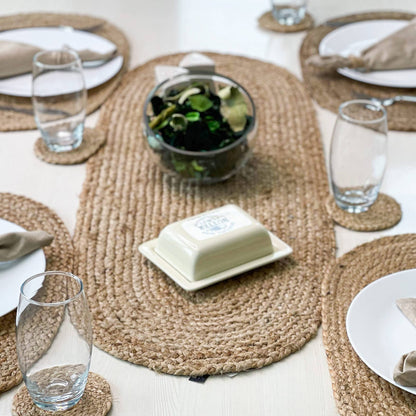 OVAL BRAIDED TABLE RUNNER, NATURAL JUTE, 13'' x 36''.