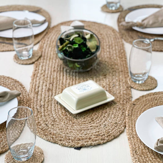 OVAL BRAIDED TABLE RUNNER, NATURAL JUTE, 13'' x 36''.