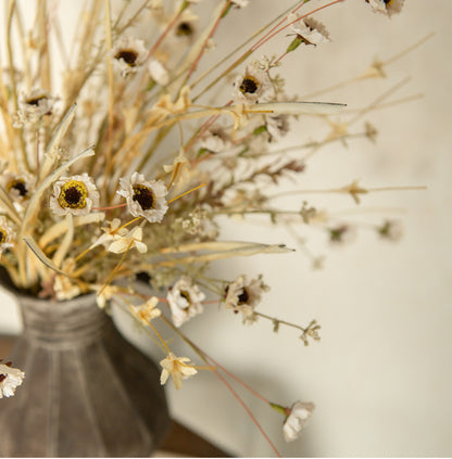 22” Cream Mini Daisy & Wild Grass Bush