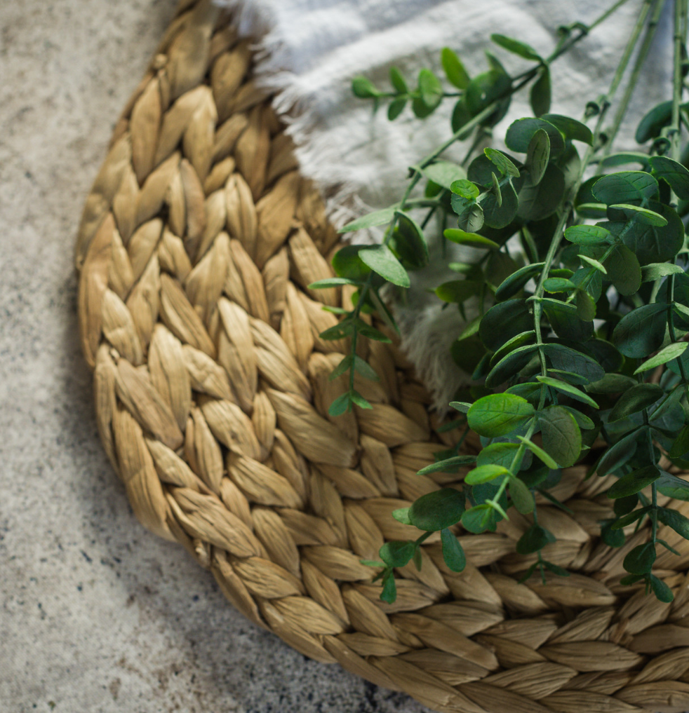 14” Eucalyptus Leaf Spray