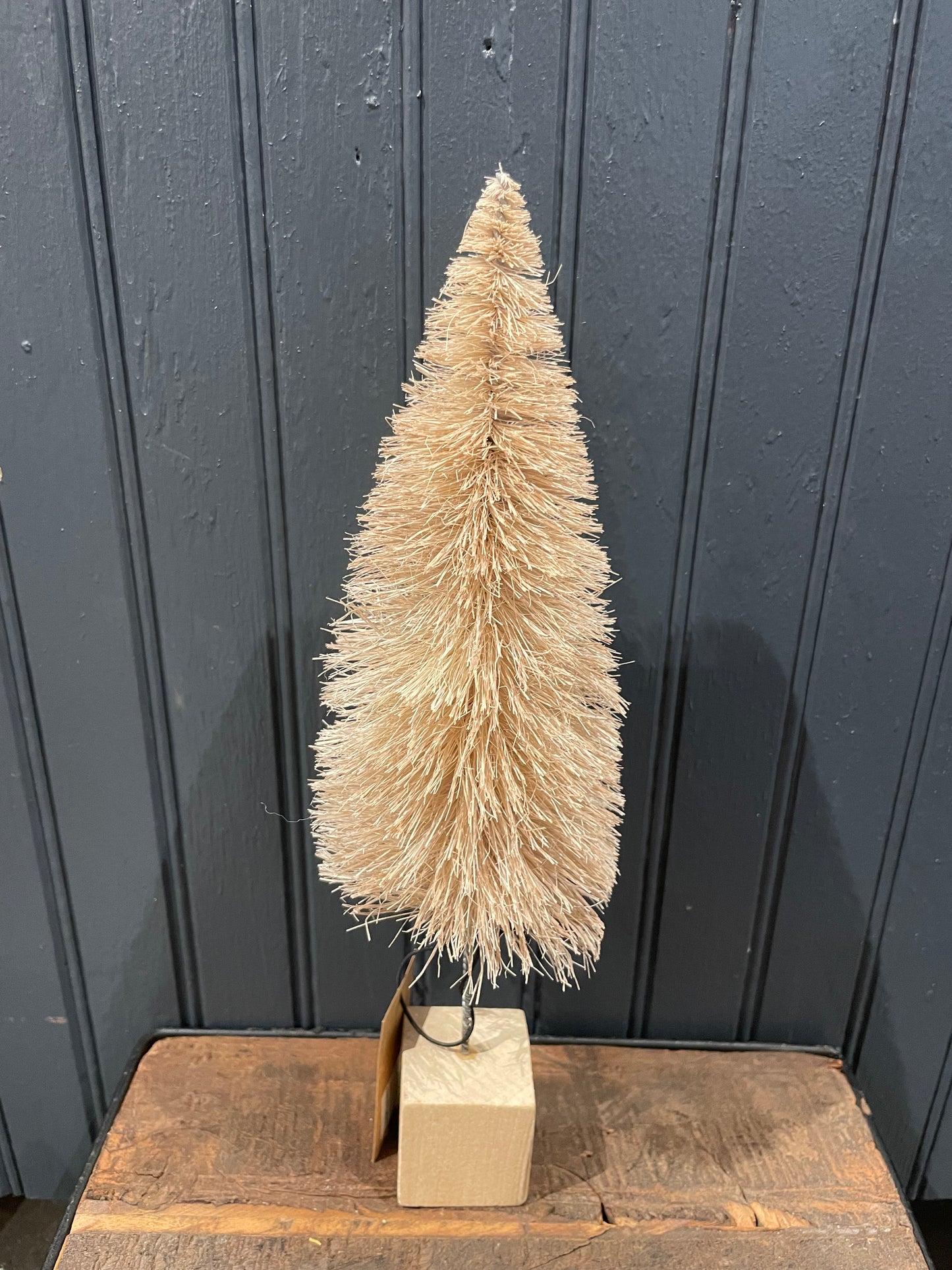 Sisal Bottle Brush Tree