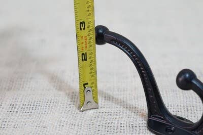 BLACK COAT HOOK  4"