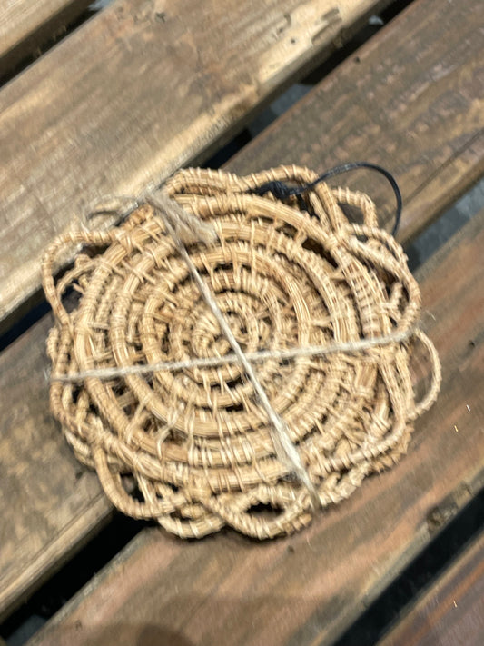 S/4 4” Round Palm Coasters w/Jute Tie