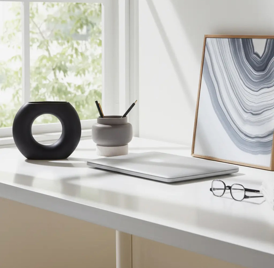 5” Black Abstract Donut Cut-Out Vase