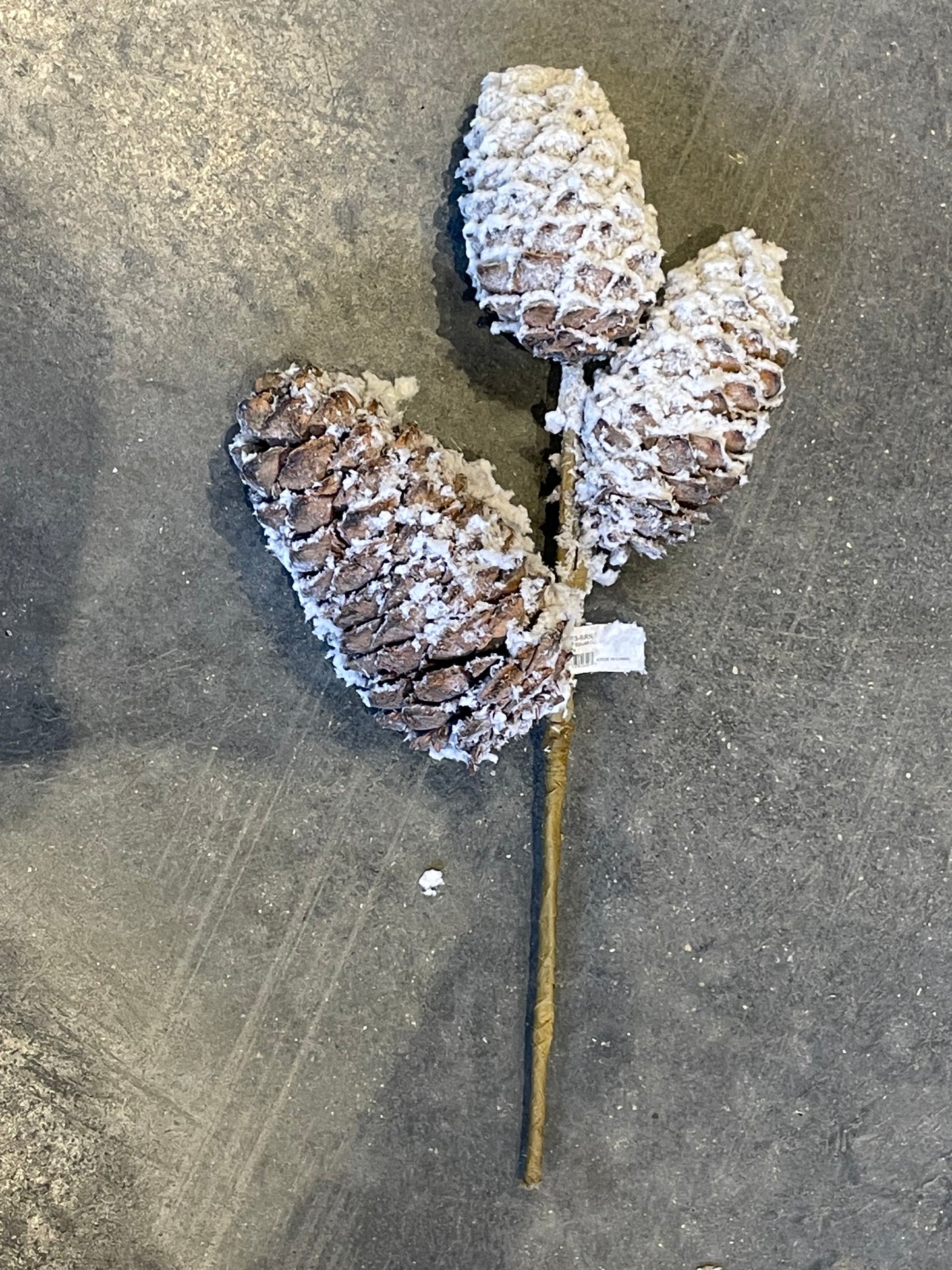 Snowy Sugar Cone Pick