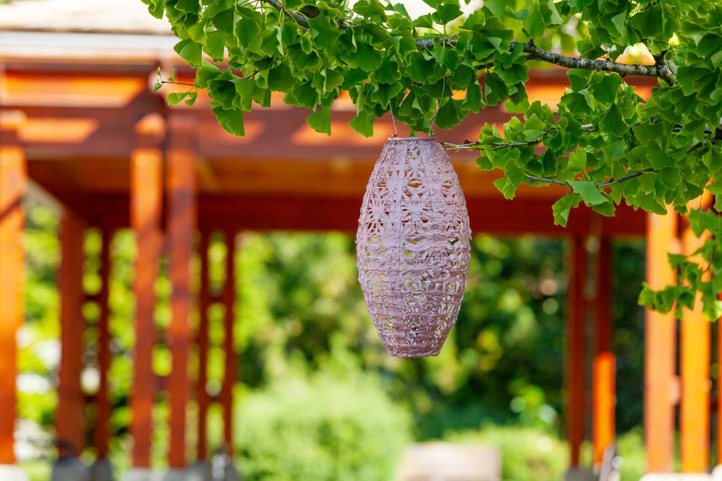 Stella Wildflower Pod 15" Solar Lantern - Blush