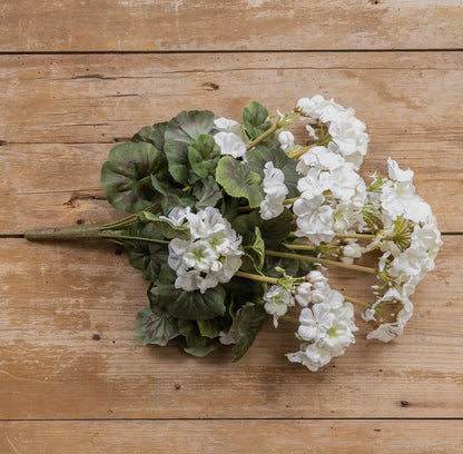 19.5” White Geranium Bush